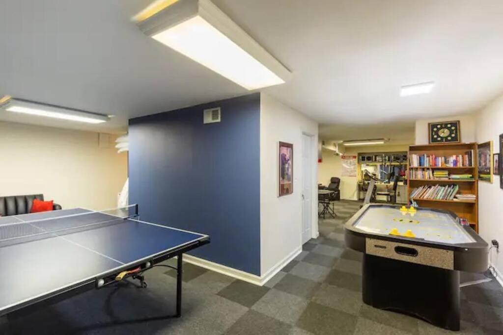 Lrge 5 Bedroom 9 Beds Near Dc-Pool, Hot Tub, Gym, Game Rm, Fire Pit Bowie Esterno foto