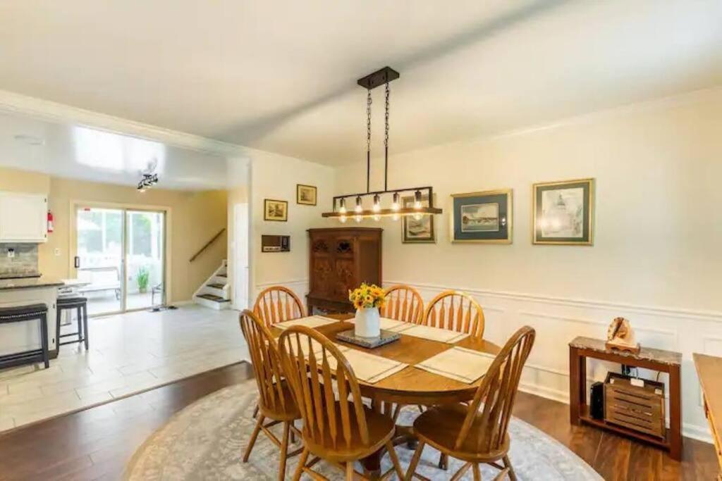 Lrge 5 Bedroom 9 Beds Near Dc-Pool, Hot Tub, Gym, Game Rm, Fire Pit Bowie Esterno foto